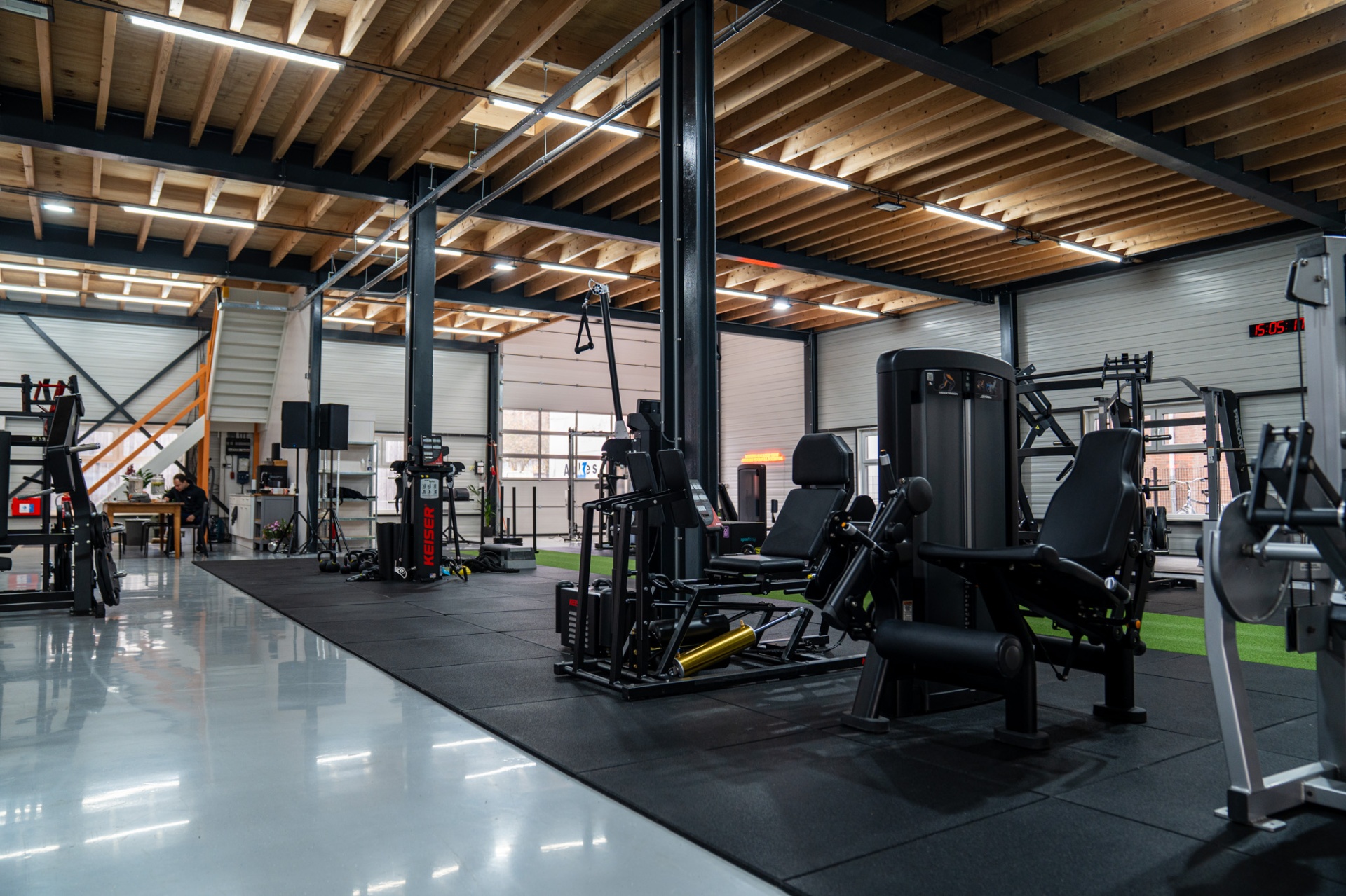 Groepstraining in de gym van THE LAB